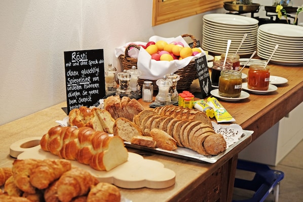 Petit déjeuner buffet compris tous les jours