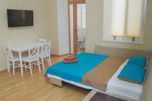 公寓, 2 间卧室 | 办公桌、熨斗/熨衣板、免费 WiFi、床单