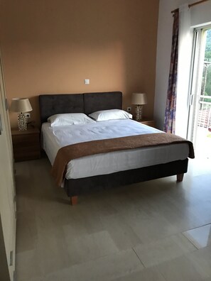 Televisión de pantalla plana