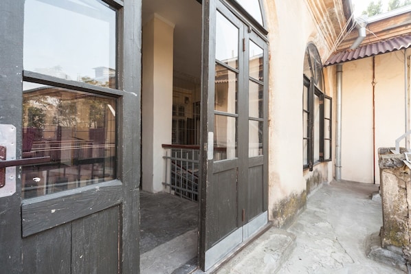 Apartment, 2 Bedrooms | Desk, iron/ironing board, free WiFi, bed sheets