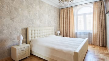 Appartement, sauna, uitzicht op stad (Kirova 3) | Individueel gemeubileerd, een bureau, geluiddichte muren