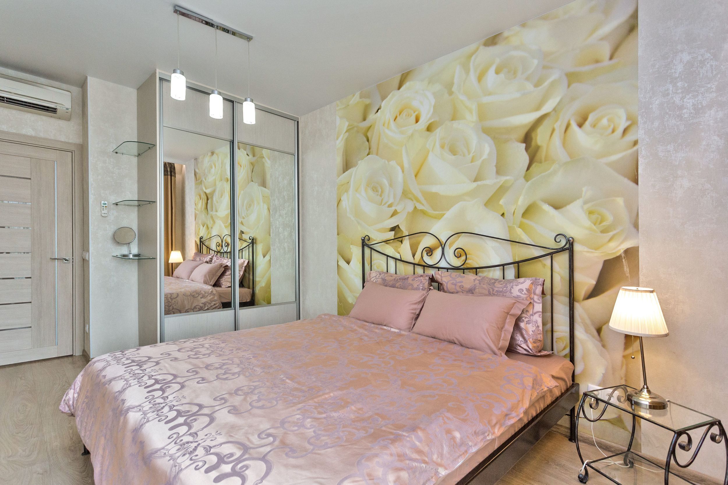 Deluxe-Apartment, Stadtblick (Repina 4) | Individuell eingerichtet, Schreibtisch, schallisolierte Zimmer