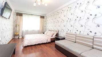 Economy Apartment (Pushkina, 33) | Individually furnished, desk, soundproofing, iron/ironing board