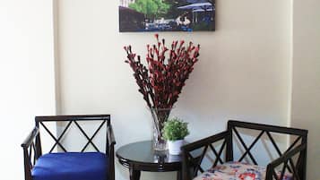 Economy Studio | Living area | LCD TV