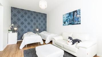 Studio | Individually decorated, blackout drapes, iron/ironing board, free WiFi