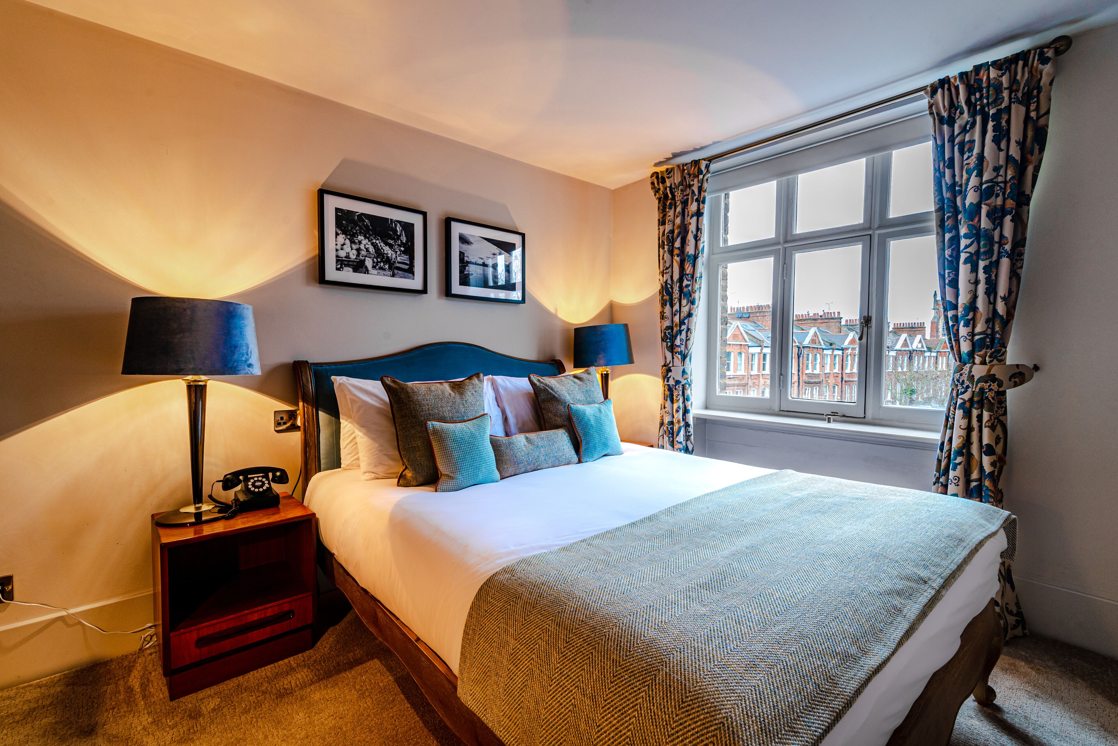 Phòng đôi Superior | Minibar, két bảo mật tại phòng, bàn, phòng cách âm 