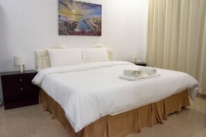 Family Room, 1 Bedroom