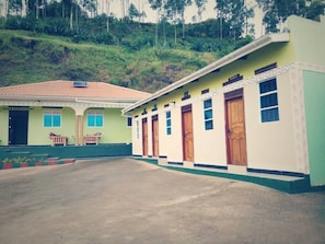 Standard Single Room, Shared Bathroom