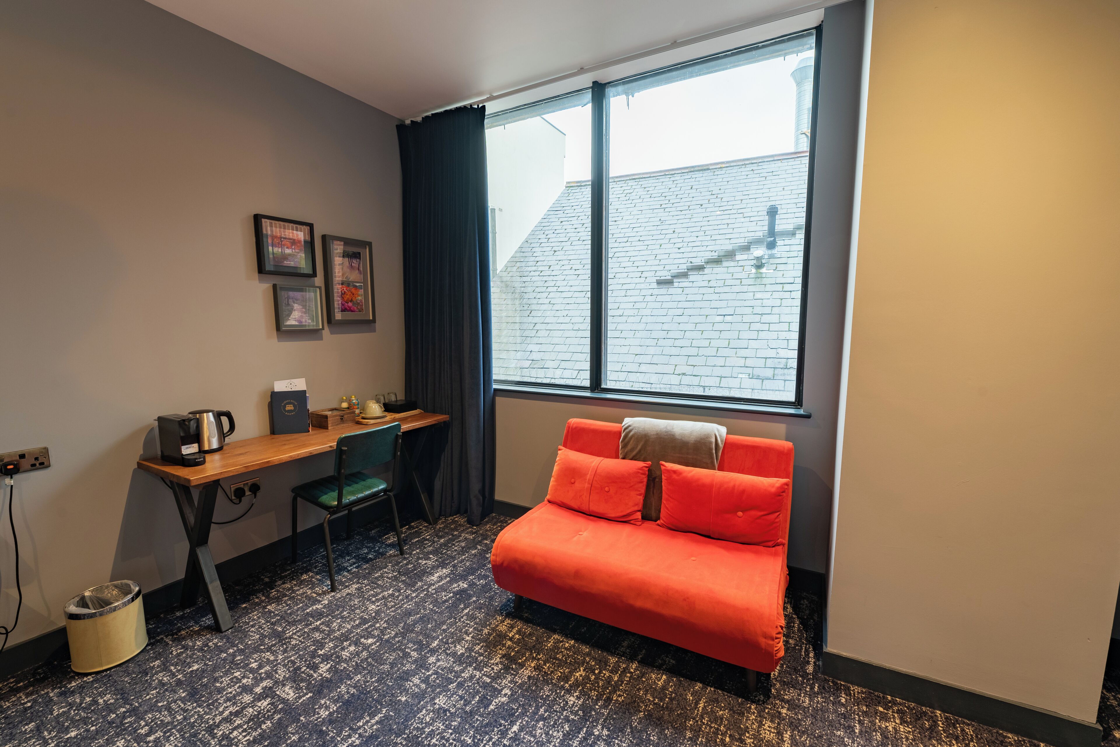 comfort double room | 1 bedroom, premium bedding, down duvets, desk