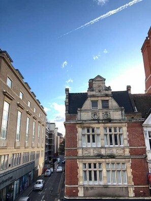 Room - 4 Alfred Place Apartments (Leicester)