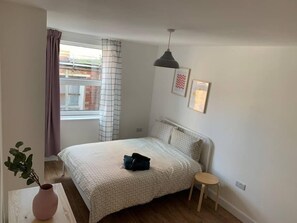 Two - Bedroom Apartment (Flat 3) - 4 Alfred Place Apartments (Leicester)