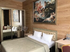 Superior Double Room - Sunflower River (Moscow)