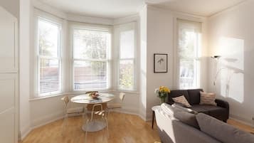 Two-Bedroom Apartment | In-room dining