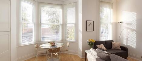 Apartment, Multiple Beds | In-room dining