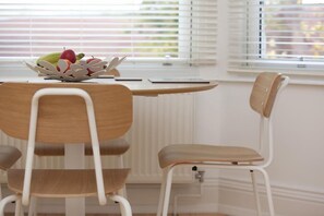 In-room dining - Fox Den (Nottingham)