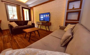 大型冷蔵庫、オーブン、コンロ、電気ポット