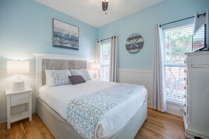 3 bedrooms, iron/ironing board, travel cot, free WiFi