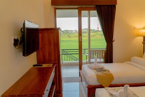 Desk, free WiFi, bed sheets, wheelchair access - DeRose Guest House Canggu Bali (Canggu)