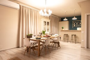 Apartment, 2 Bathrooms | In-room dining