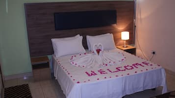Deluxe Double Room, Garden View | In-room safe, rollaway beds, free WiFi, bed sheets