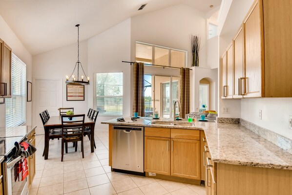 Private kitchen - 6BR Windsor Palms Home by FS FL VH-8036 (Kissimmee)