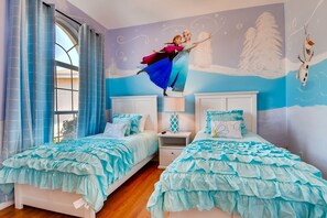 House, 6 Bedrooms, Private Pool (3.5 Bathrooms - 8036) | Premium bedding, down duvets, pillow-top beds, individually decorated - 6BR Windsor Palms Home by FS FL VH-8036 (Kissimmee)