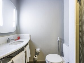 Minibar, desk, blackout drapes, soundproofing