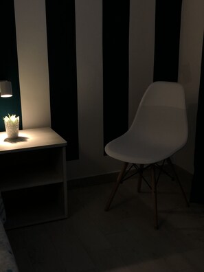 Quarto casal design, vista para a cidade | Comodidades do quarto