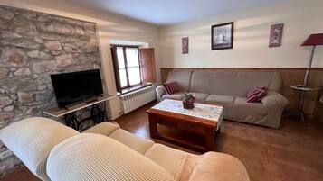 Televisie en een open haard