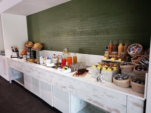 Desayuno diario por un coste adicional