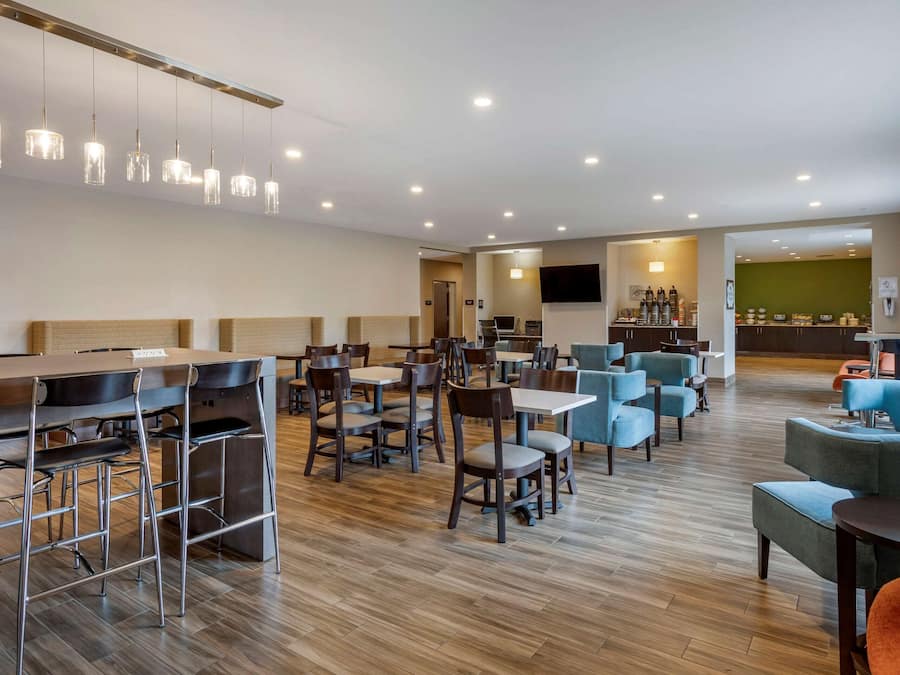 Sudah termasuk sarapan ala kontinental setiap hari