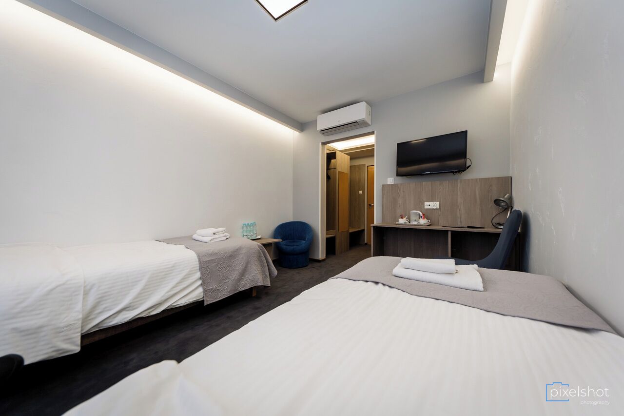 standard twin room | desk, blackout curtains, iron/ironing board, free wifi