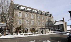 Front of property - Comptoir d'Aubrac (Saint-Chely-d'Aubrac)