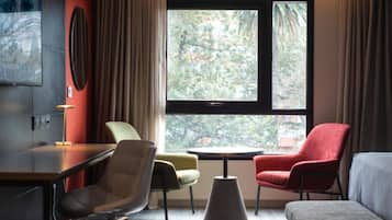 Habitación, 1 cama de matrimonio grande, vistas al río | Vistas desde la habitación