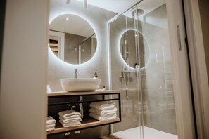 Junior-Zimmer | Badezimmer