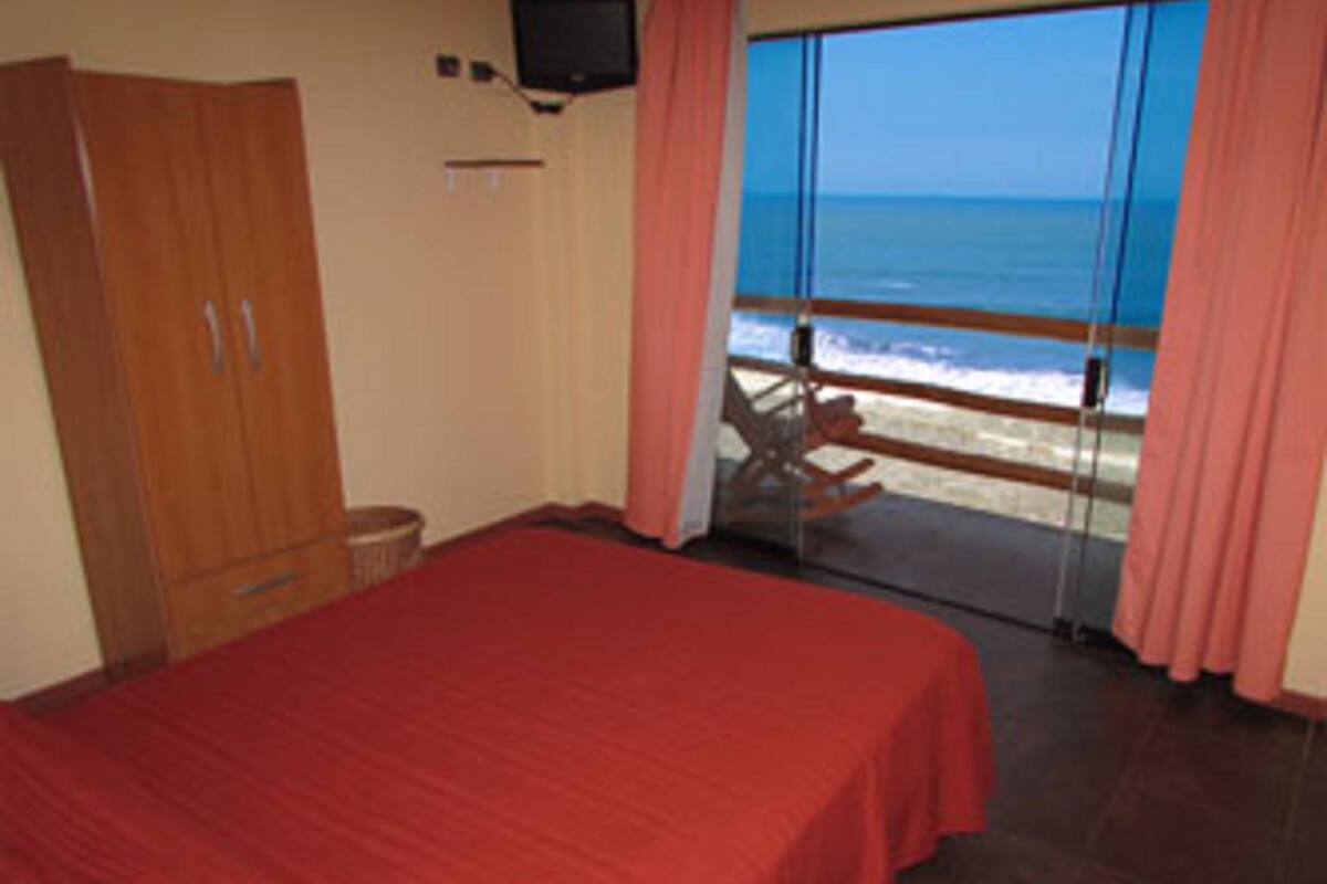 Junior Suite, Sea View | Individually furnished, laptop workspace, free WiFi, bed sheets
