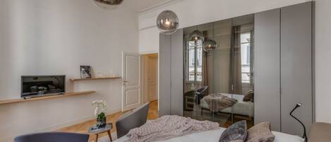 3 chambres, fer et planche à repasser, Wi-Fi