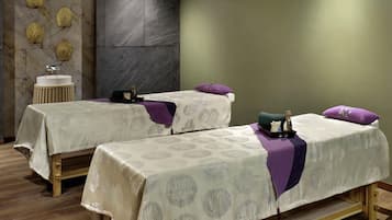 Couples treatment rooms, body treatments, aromatherapy, body scrubs