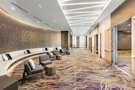 Courtyard by Marriott Los Angeles Monterey Park - view 2