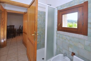 Douche, douche à « effet pluie »