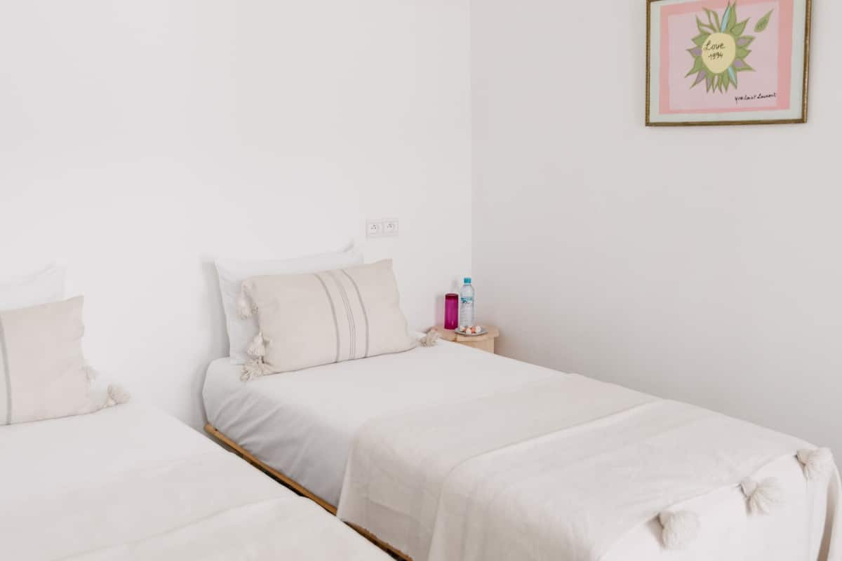 Chambre Junior Double ou avec lits jumeaux | Décoration personnalisée, ameublement personnalisé, Wi-Fi gratuit