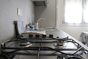 Classic Apartment | Private kitchen - Agriturismo La Fraterna (Porto Tolle)