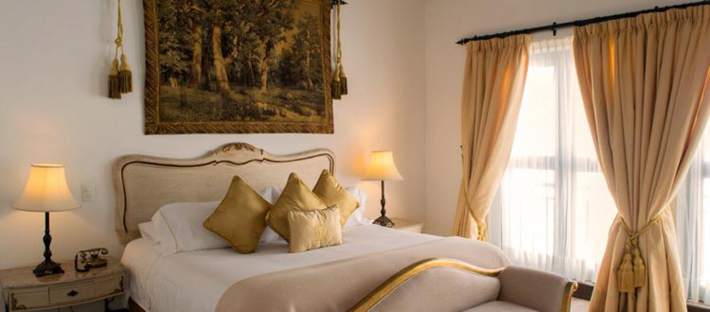 senior suite | in-room safe, individually decorated, individually furnished