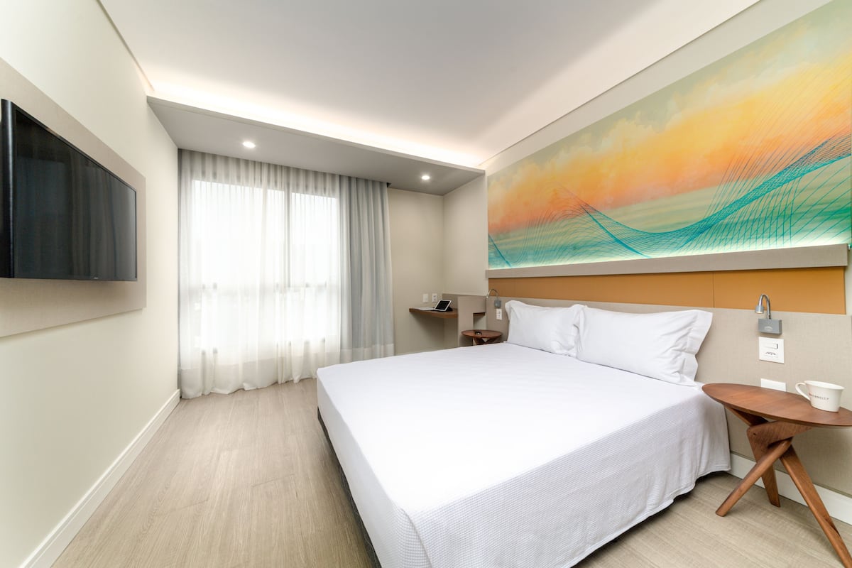 Standard PwD Disability Access - 1 Queen Bed