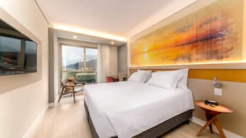 Minibar, caja de seguridad en la habitación y cortinas blackout