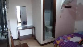 ตู้นิรภัยในห้องพัก, ตกแต่งพิเศษโดยเฉพาะ, พื้นที่ทำงานแบบใช้แล็ปท็อป