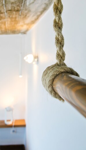 Interior detail - BLUE DAWN PRIVATE LUXURY SUITE (Κάλυμνος)