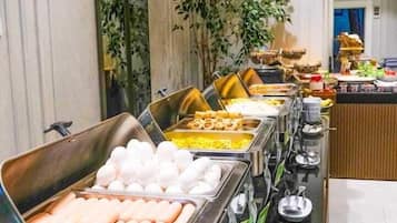Free daily buffet breakfast