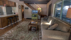 Unclassified image, 5 of 22, button - Cozy Cabin (South Lake Tahoe)