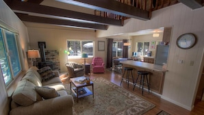 Unclassified image, 3 of 22, button - Cozy Cabin (South Lake Tahoe)